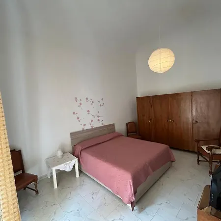 Piero's * كاستيلانا غروتي